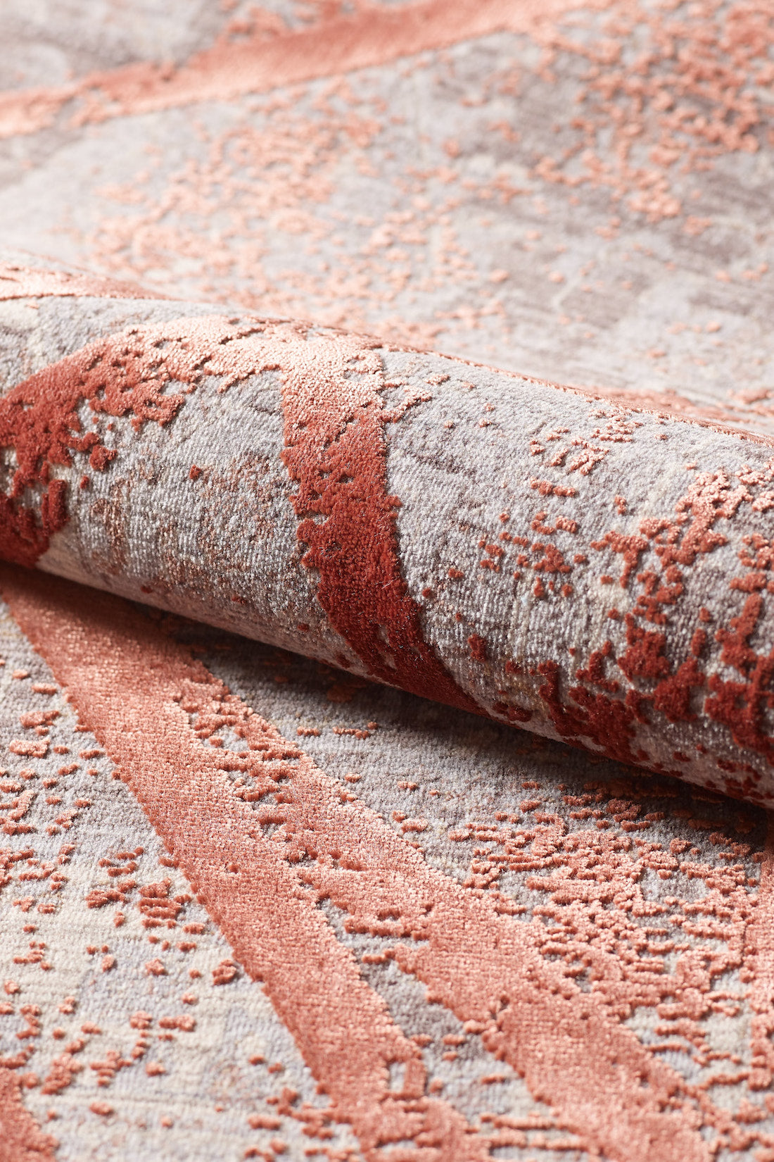 Dominant Lineage Modern Rug - Coral - HRD003