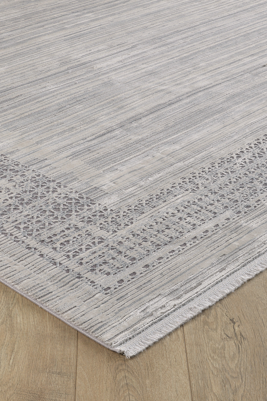 Pearly Whispers Bordered Rug - M504A
