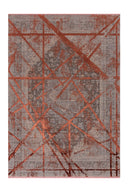 Kırmızı tonlarda, geometrik desenli modern salon halısı. Yumuşak dokulu ve dayanıklı bir yüzeye sahip.